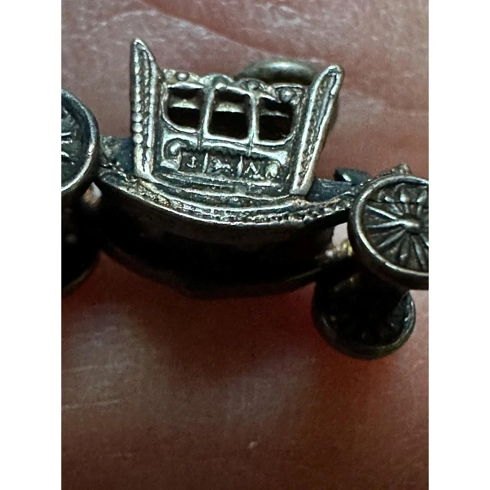 Vintage Sterling Silver Charm Queen Princess Carriage